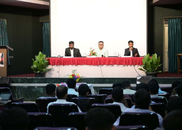 Student Seminar Image 2